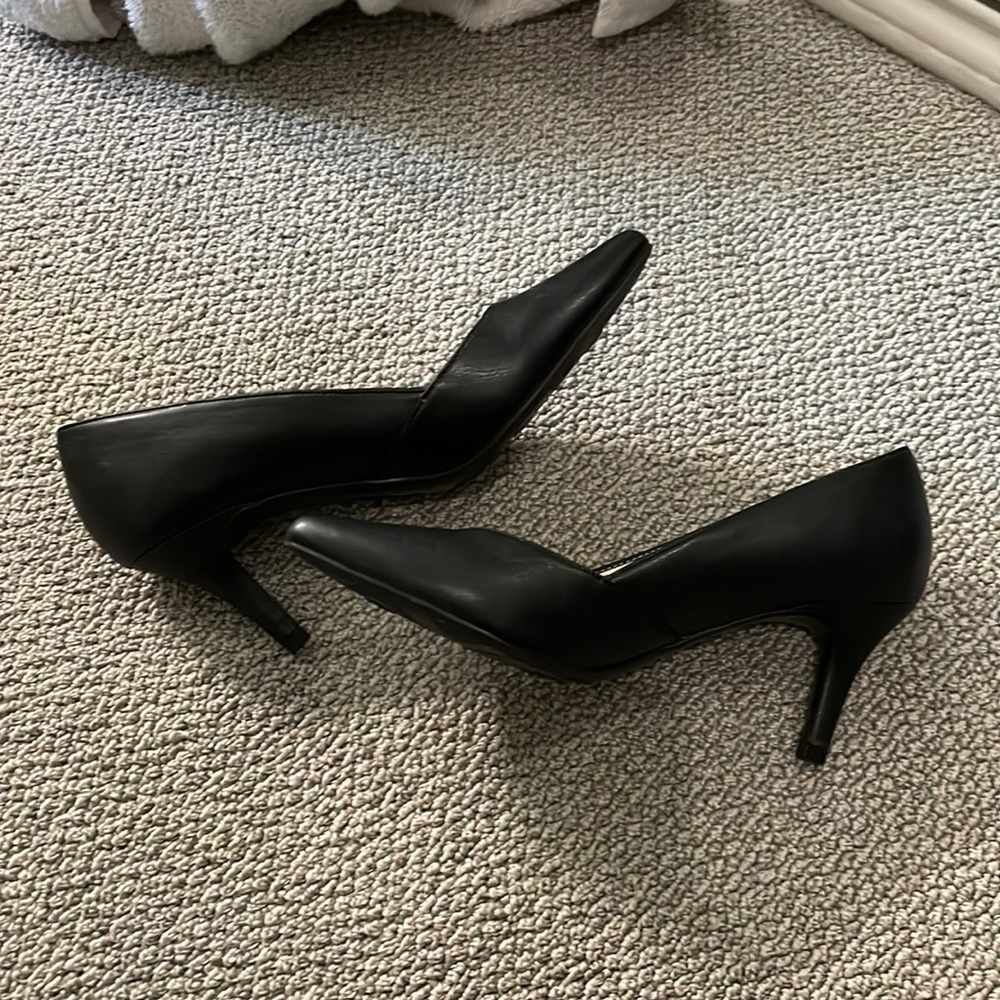 Black Pumps New - image 1